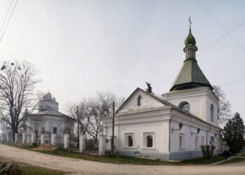 Найстарішу будівлю Переяслава змінили до невпізнання — що відомо про Михайлівську церкву